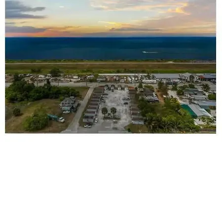 Plush King Bed Xtra Cozy Stay Pahokee Extérieur photo